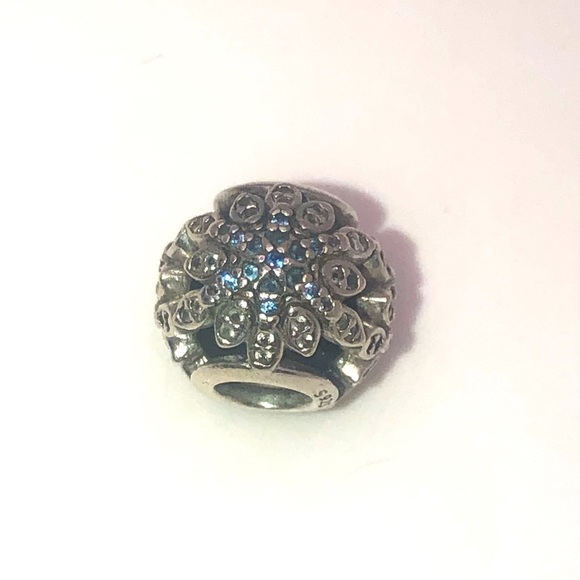 Pandora Sterling Silver Triangle Shaped Charm - Picture 1 of 5